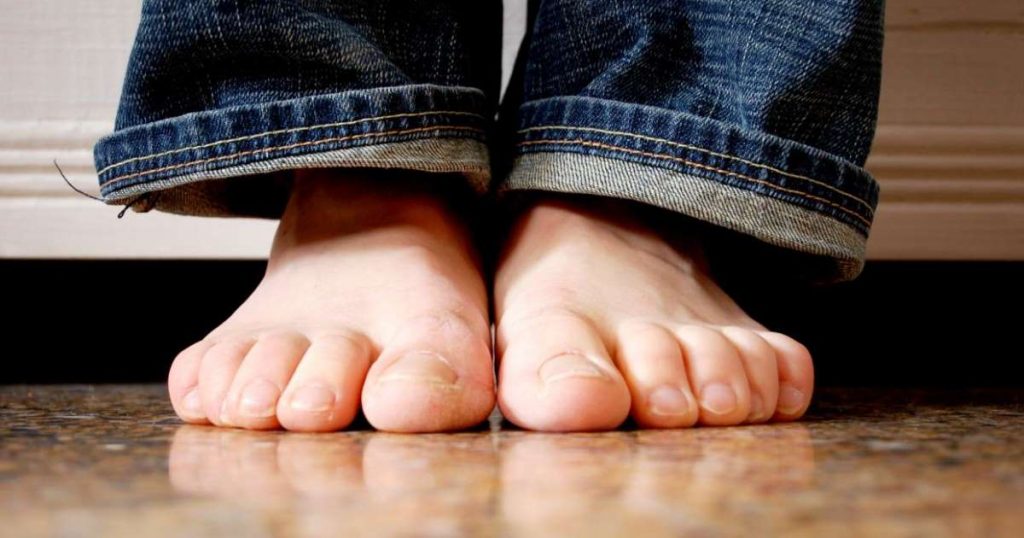 Comment soulager les pieds brûlants ?
