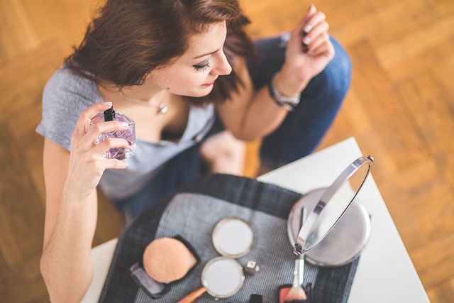Crème Pourpre Impériale&nbsp;: Découvrez la magie des roses et des muscs pour une peau sublime