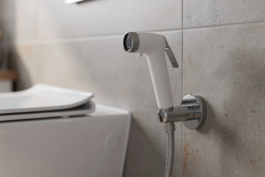 Douchette WC design en 2026 : allier confort, esthétique et discrétion
